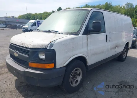 2007 Chevrolet Express Work Van z USA, uszkodzony, nr VIN 1GCFG15X771224906